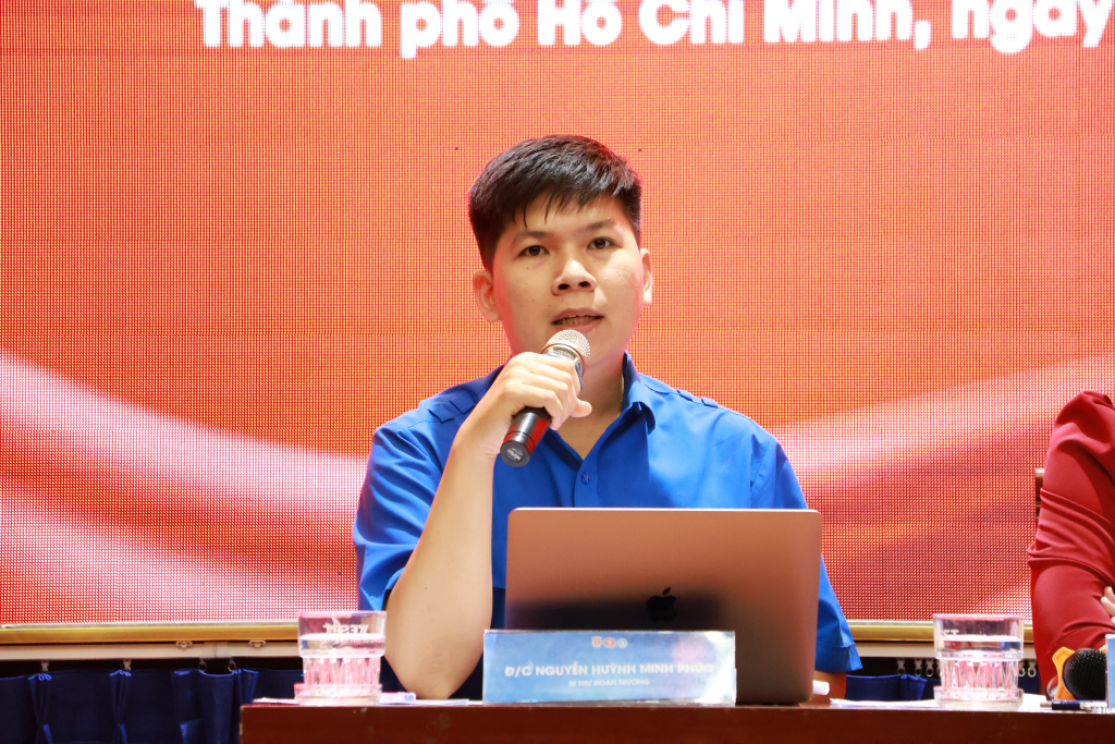 Đồng chí Nguyễn Huỳnh Minh Phúc, Bí thư Đoàn Trường cho rằng việc tích hợp công nghệ trong quá trình phấn đấu Đoàn viên ưu tú và phát triển Đảng là cần thiết, không chỉ cho cho sinh viên mà còn cho cán bộ, giảng viên - Ảnh: NHƯ Ý