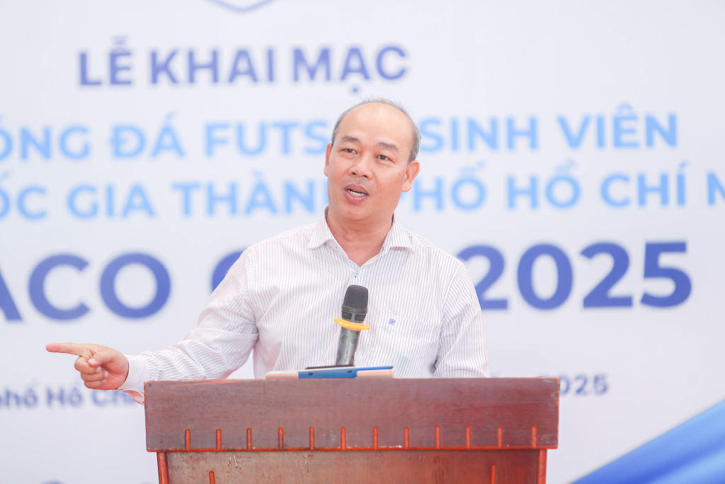 PGS.TS Huỳnh Kỳ Phương Hạ nhấn mạnh tinh thần thể thao mà giải đấu mang lại - Ảnh: Ngọa Kỳ
