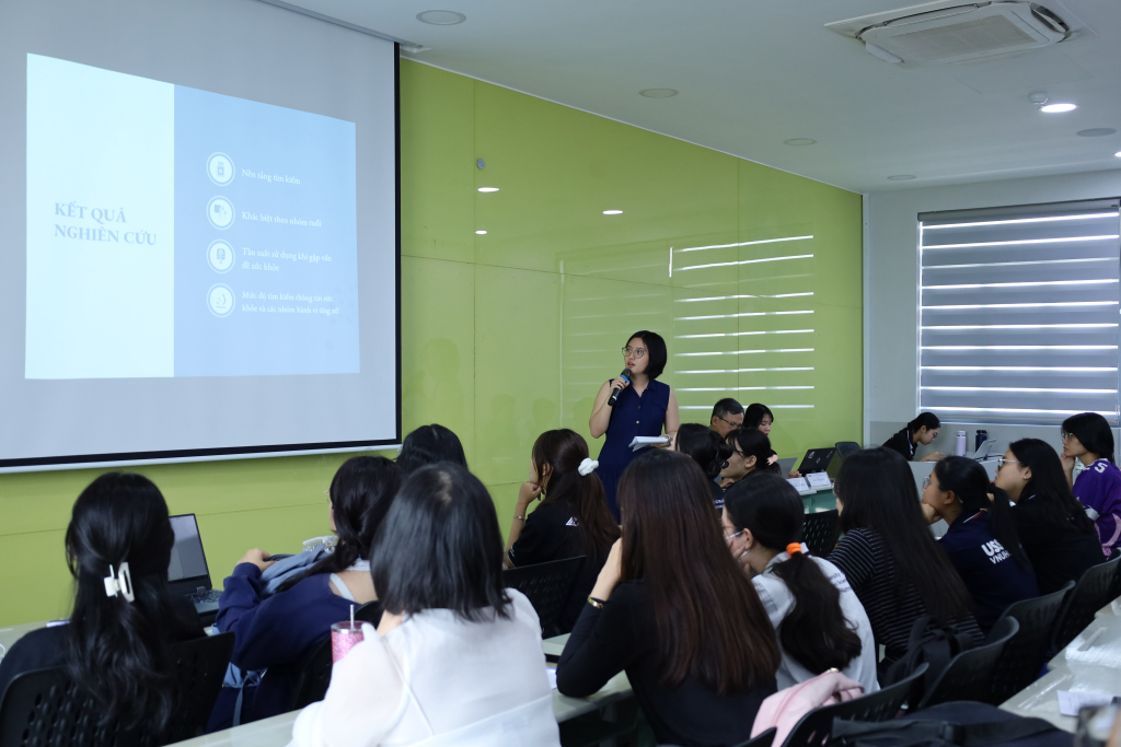 Phiên làm việc diễn ra tại các tiểu ban, mở ra cơ hội thảo luận chuyên sâu về vấn đề phát triển nghiên cứu CSR tại Việt Nam - ẢNH: ĐÌNH VINH