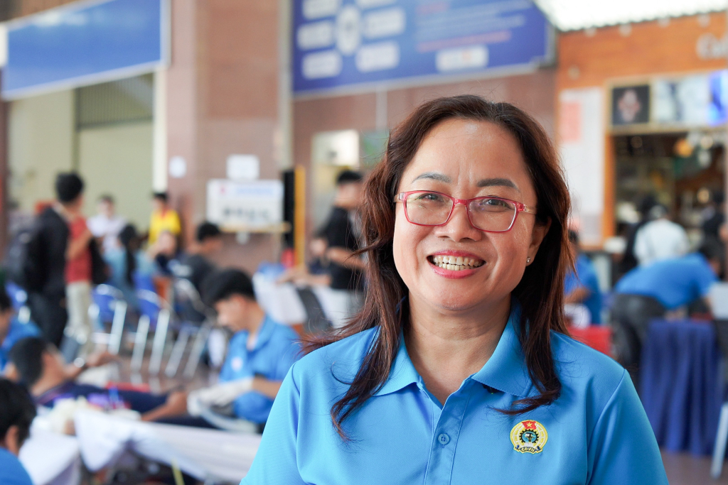 ThS. Phạm Thị Thùy Trang cho biết bản thân đã có thâm niên hiến máu hơn 20 năm - Ảnh: QUỐC TOÀN